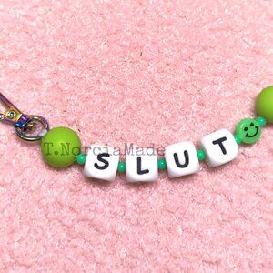 $LUT: Silicone Offensive Keychain: Lime Green